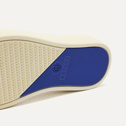 The sole of The Kids Sneaker in Sand.