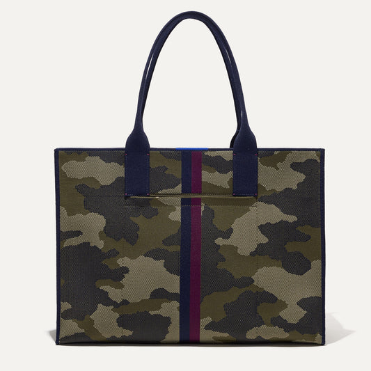 PLP |The Classic Tote in Spruce Camo, shown from the front.